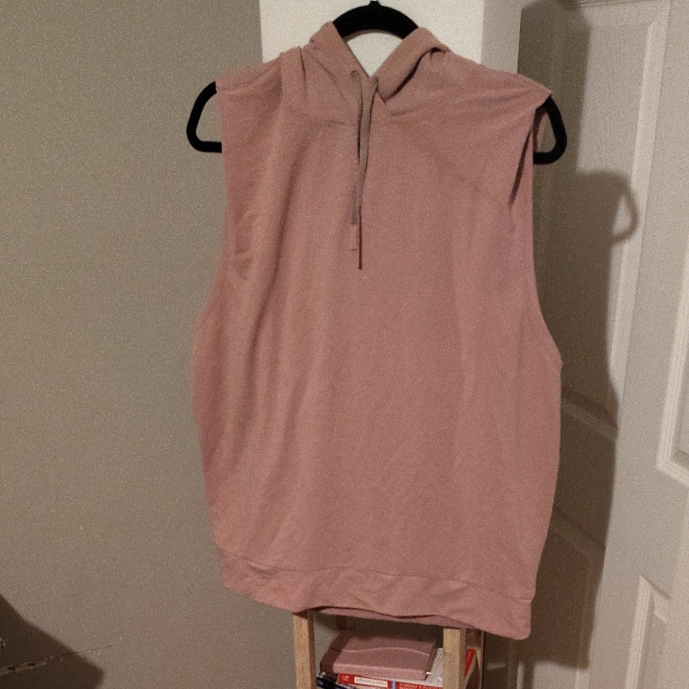 lululemon athletica Sleeveless Hoodie in Blush